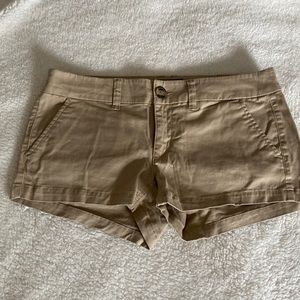 Khaki low rise shorts